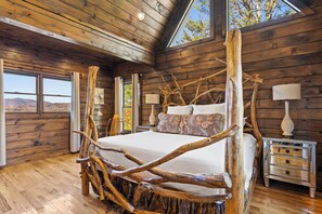 5 bedrooms, iron/ironing board, WiFi, bed sheets - NEW LISTING - 5 bd Luxury Cabin w/ VIEWS Secluded HotTub In & Outdoor Fireplaces (Blue Ridge)