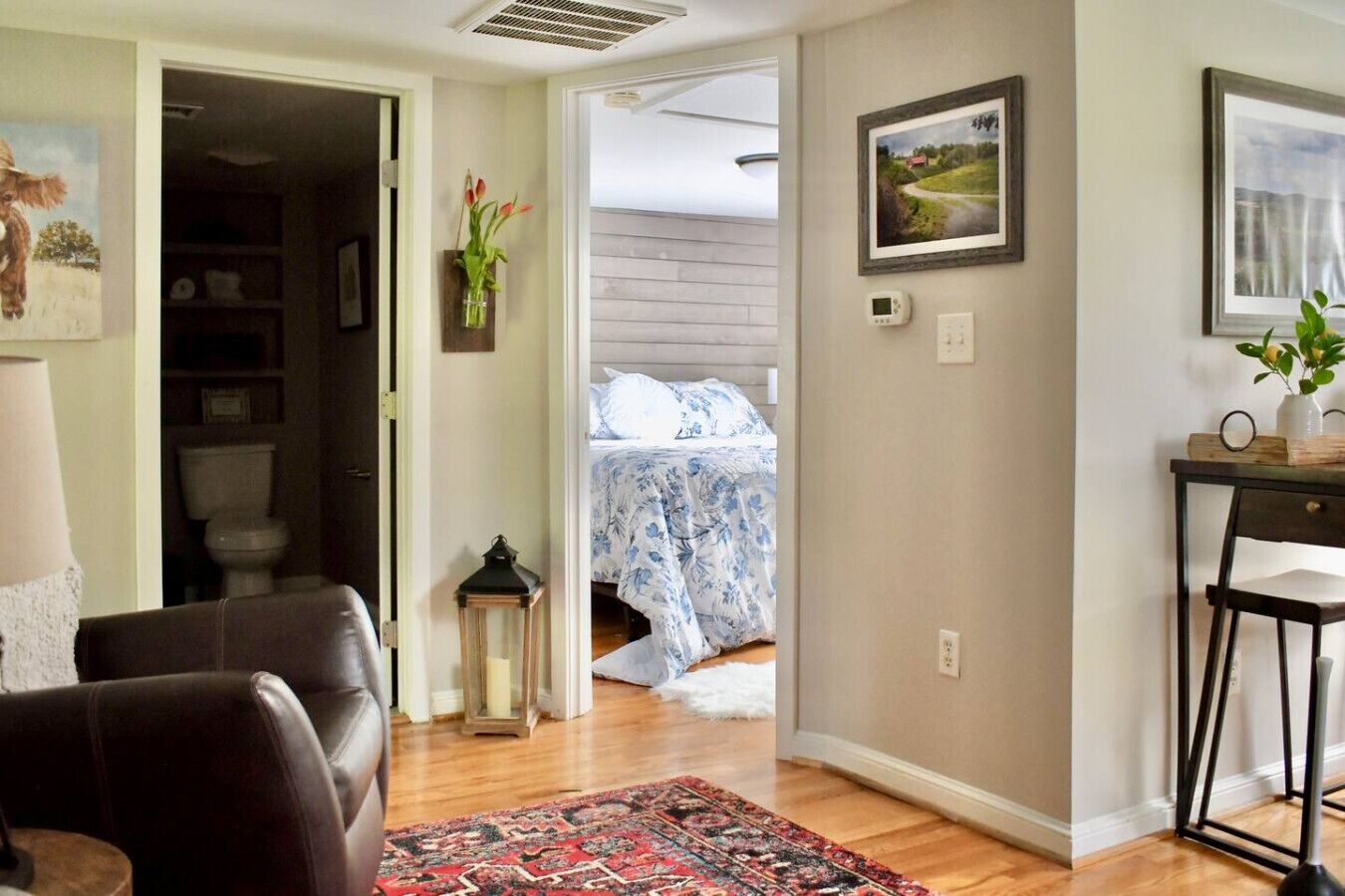 Strykejern/-brett, wi-fi og sengetøy