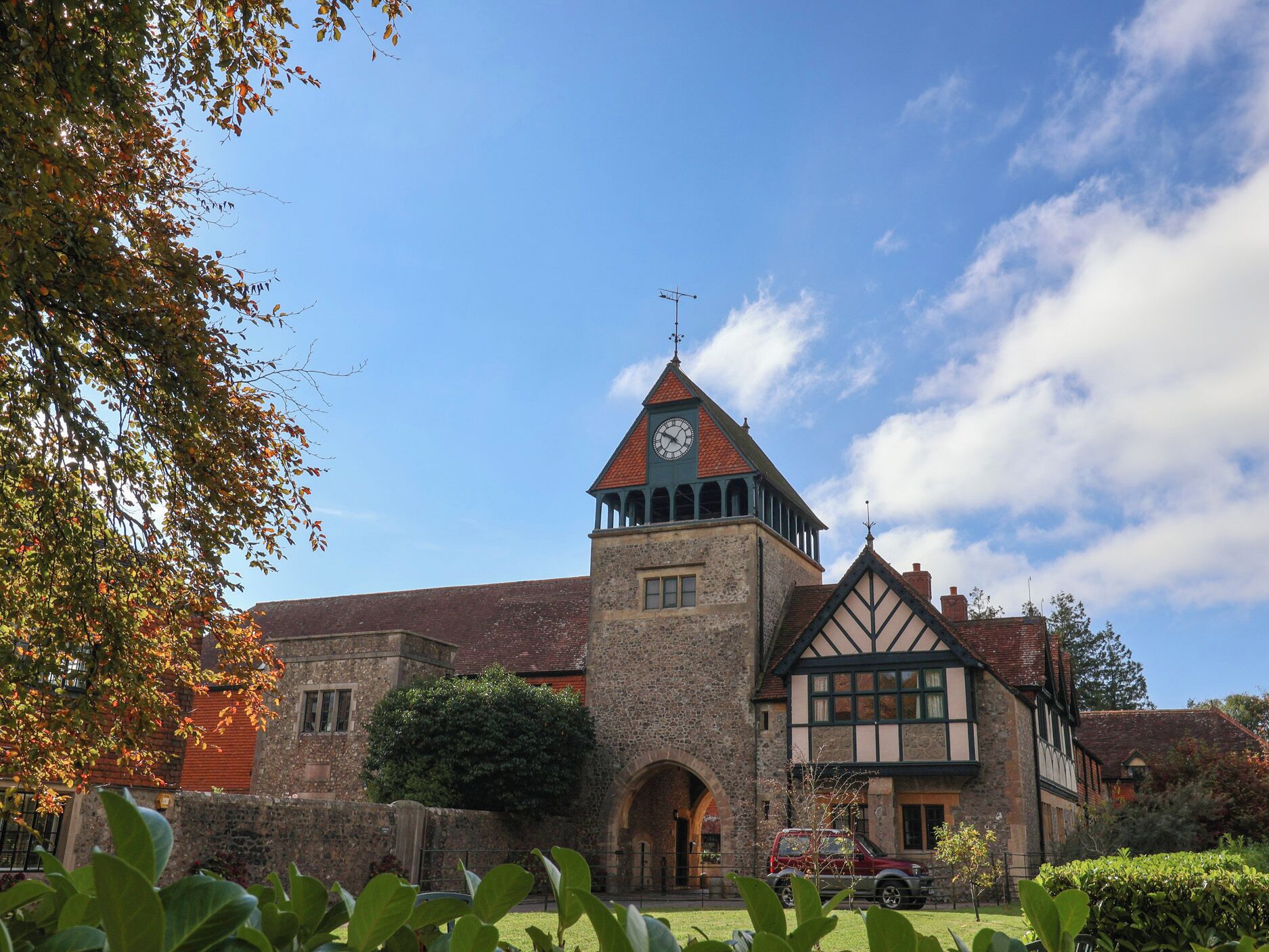 واجهة المنشأة