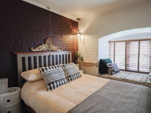 1 chambre, décoration personnalisée, ameublement personnalisé