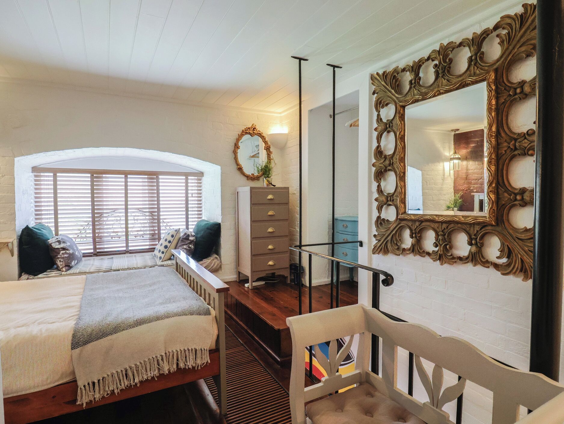 1 phòng ngủ, trang trí khác biệt 