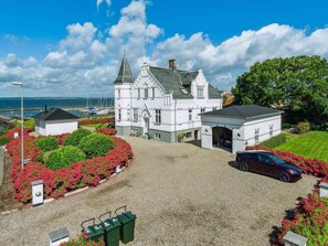 House | Exterior - 5 Star Holiday Home in Tranekaer (Tranekaer)