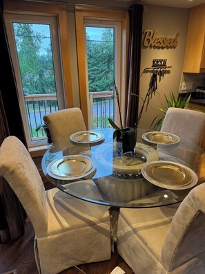 تناول الطعام