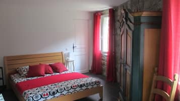 1 habitación, wifi y ropa de cama