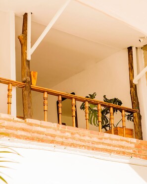 Maison, plusieurs chambres, fumeurs, terrasse | Détail de l’extérieur