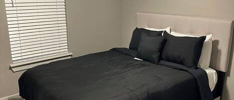 Fer et planche à repasser, Wi-Fi, draps fournis