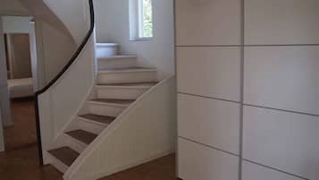 House | Bahagian dalam