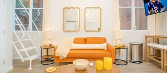 Modern Loft near Yale and Wooster Square + Parking