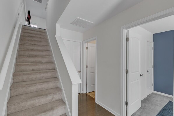 Townhome | Living area - Upscale 3BR TownhouseMins to Downtown (Raleigh)