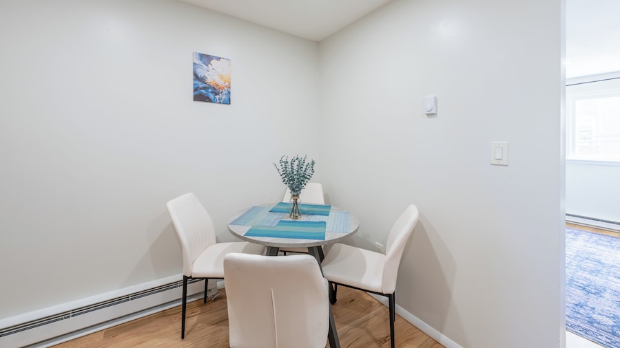 Modern 2BR North Ironbound Apartment