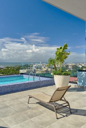 Pool - ® La~Diana’s~View @FarallonSD  +Pool+Gym+Downtown (Santo Domingo)