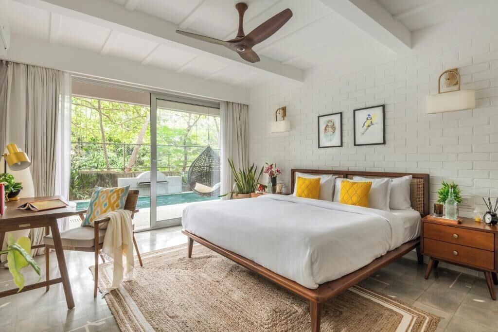 2 bedrooms, internet, bed sheets