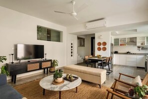 Living area - ElReino- Amazing 2BHK Private Pool Apt (Goa)