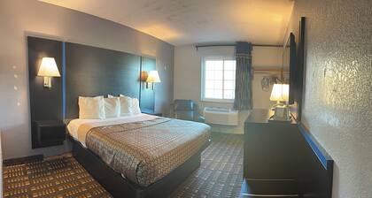 Coratel Inn and Suites by Jasper Stillwater Standard 1 King Bed Non Smoking