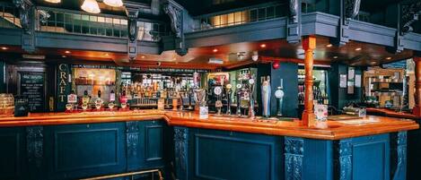 Comfort Apartment | Bar (on property)