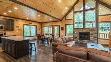 Studio | 3 makuuhuonetta