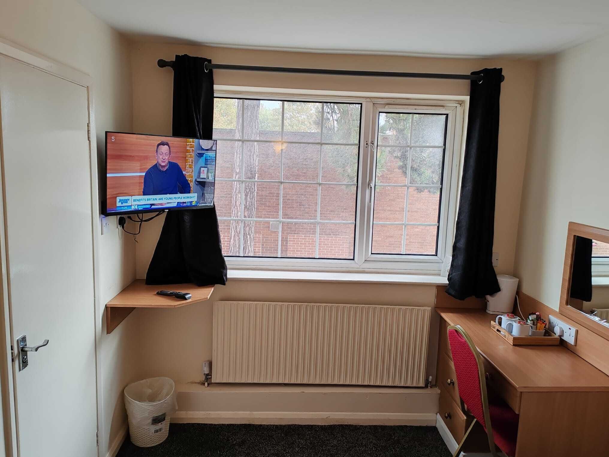 Standard Double Room | Desk, laptop workspace, iron/ironing board, free WiFi