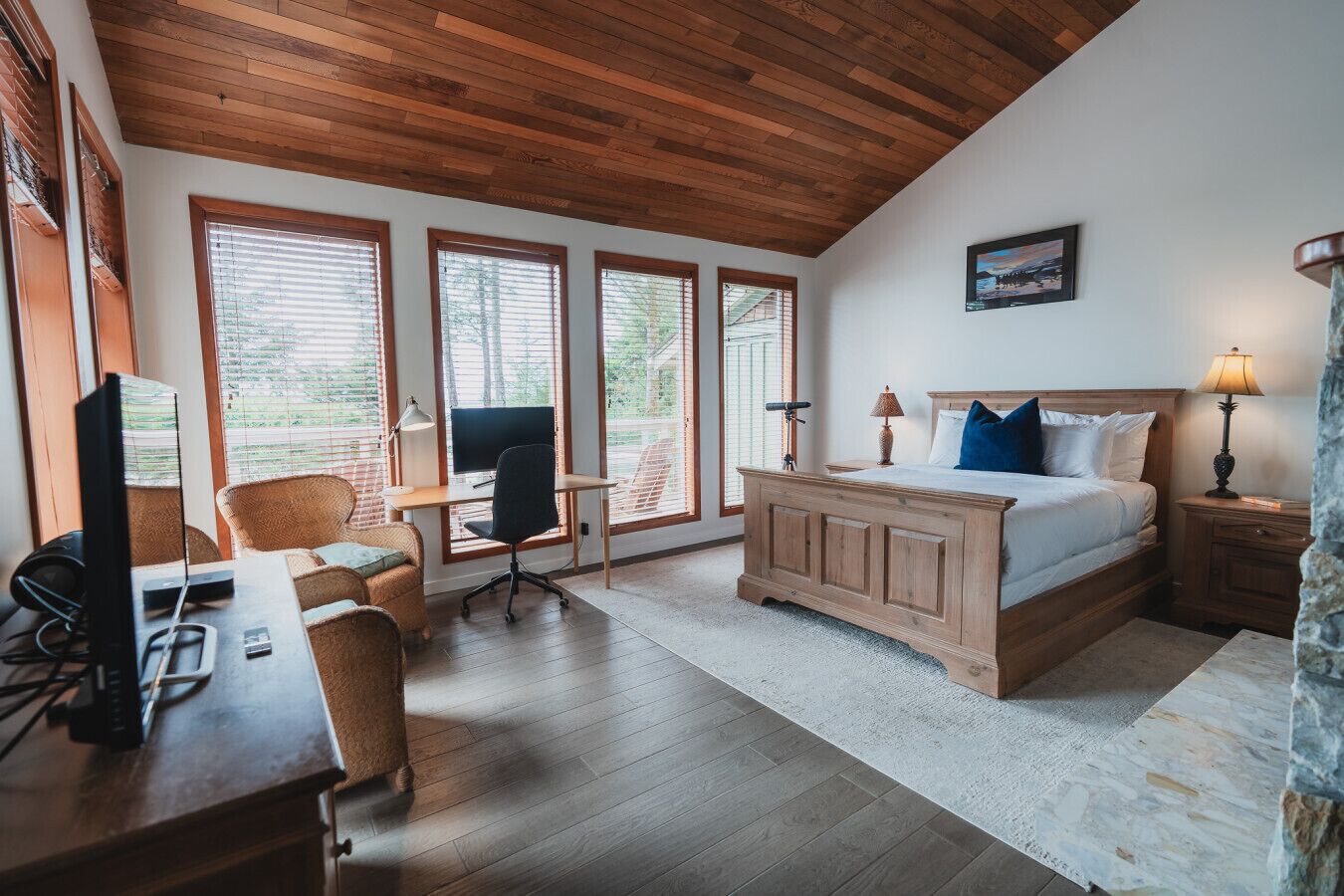 3 slaapkamers, een bureau, een strijkplank/strijkijzer, wifi