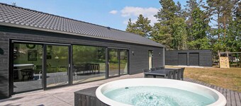 5 Star Holiday Home in Hals