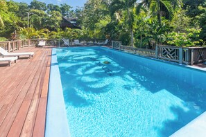 Pool - Charming 2-bedroom bungalow in Sandy Bay with AC (Sandy Bay)