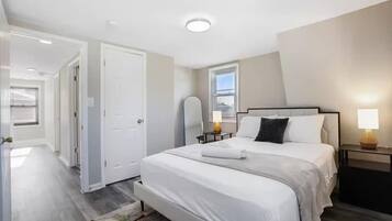 5 quartos, ferros/tábuas de passar roupa, Wi-Fi, roupa de cama