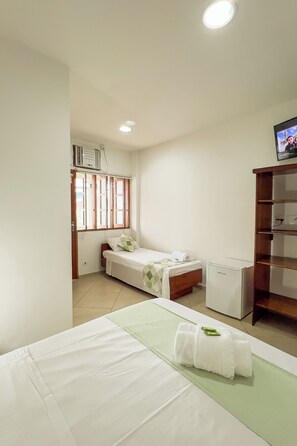 Triple Room | Free WiFi - Pousada do Itaguá (Ubatuba)