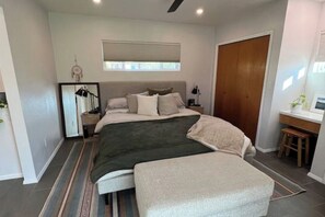 3 bedrooms, iron/ironing board, WiFi - Updated! - The Stratford Resort: Pool & Spa (Tucson)