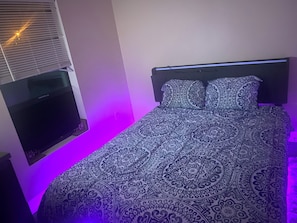 3 quartos, ferros/tábuas de passar roupa, acesso à internet