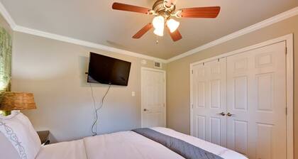 The Homestead Luxury-cozy 2BR Apartments Near SFA