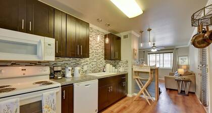 The Homestead Luxury-cozy 2BR Apartments Near SFA