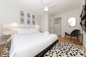 4 bedrooms, iron/ironing board, WiFi, bed sheets