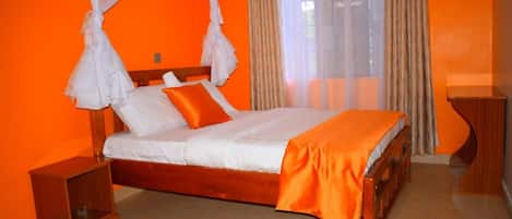 Standard Single Room | Free WiFi, bed sheets