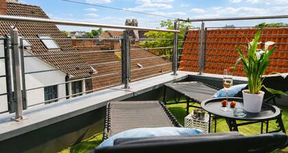 Penthouse by the cathedral, old town, 4 roof terraces, self-check 24/7, up to 6 people