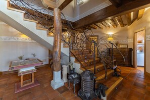 Interior - Rural House 'La Chatarrería De Ferreros' with Mountain View, Private Terrace and Wi-Fi (OTERO DE HERREROS)