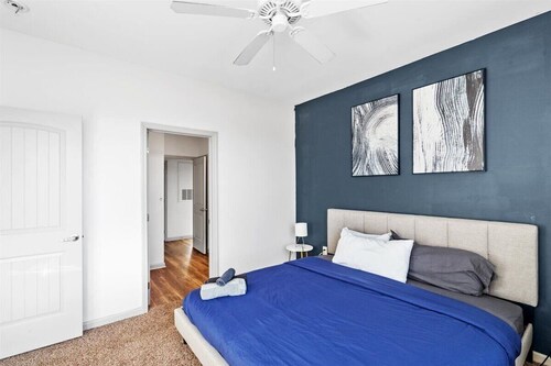 Upscale 2BR Suite Mins Uptown Charlotte