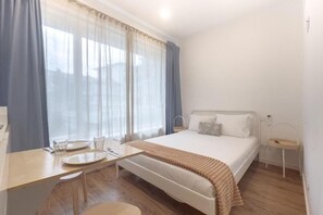 Wi-Fi gratuit, draps fournis