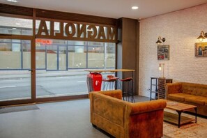Lobby - Magnolia Suites & Stays :Standard Suite (Porto)