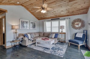 House, Multiple Beds (Whitesands Beach House - North) | Living area