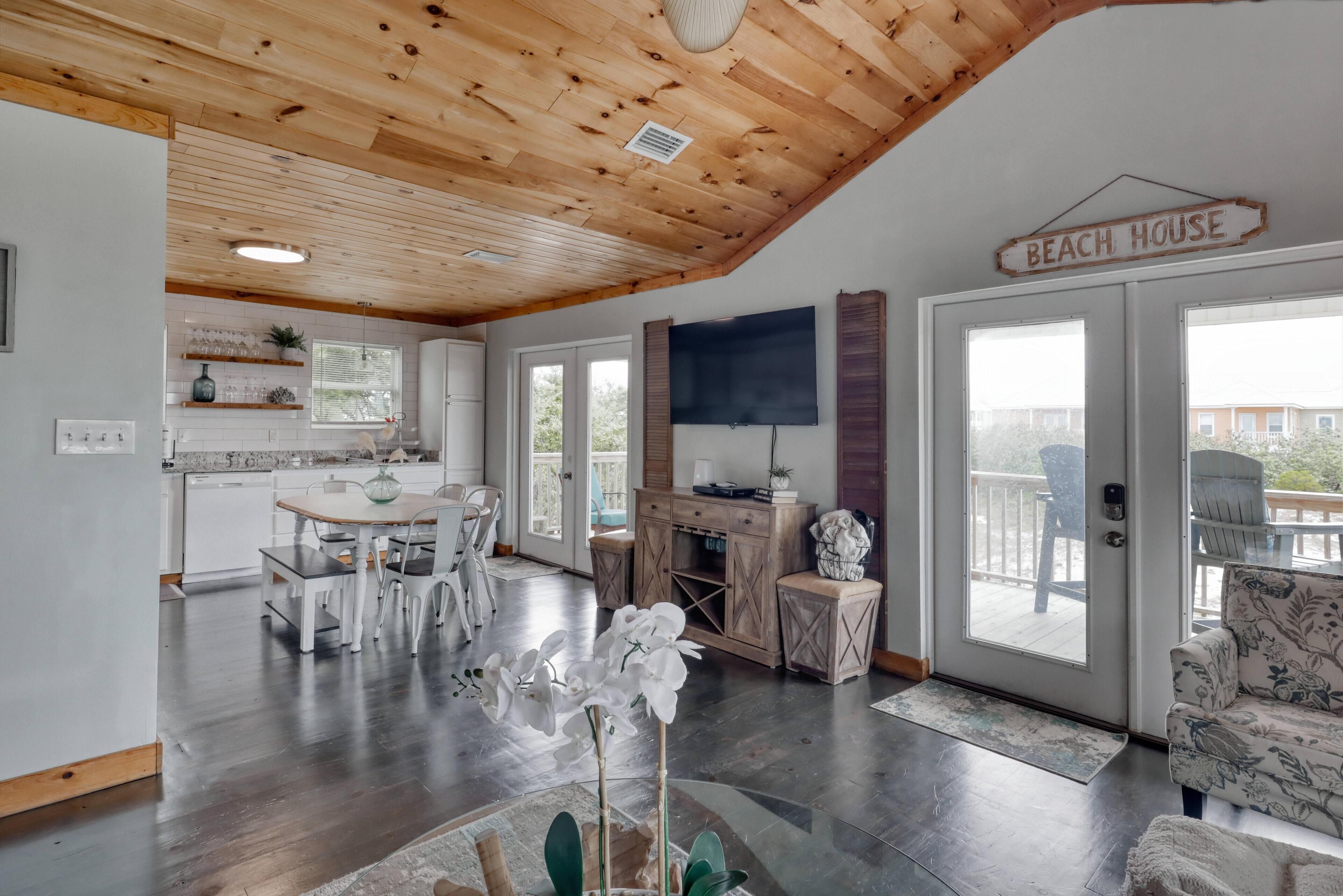 House, Multiple Beds (Whitesands Beach House) | Living area