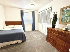 3 Schlafzimmer, Schreibtisch, Bügeleisen/Bügelbrett, kostenloses WLAN