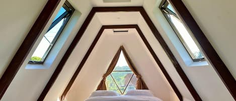 Deluxe Villa, Hill View