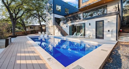 Modern Oasis w/ Pool, Hot Tub, Rooftop Deck & Home Theater Mariposa Retreat by Avantstay