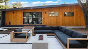 House (6 Bedrooms) | Interior - Modern Oasis w/ Pool, Hot Tub, Rooftop Deck & Home Theater Mariposa Retreat by Avantstay (Austin)