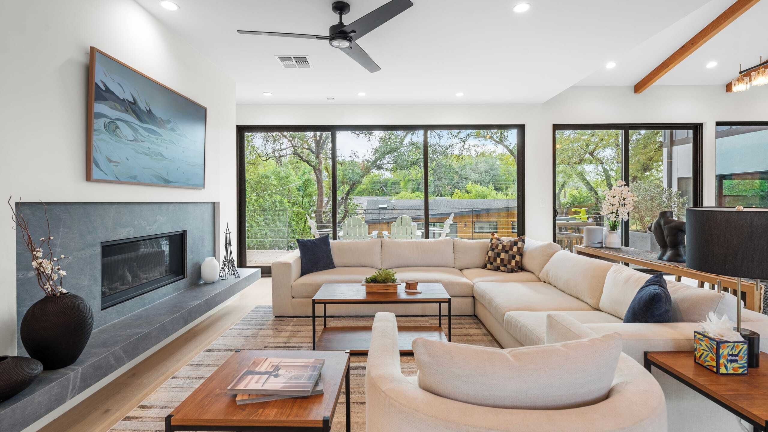 House (6 Bedrooms) | Interior