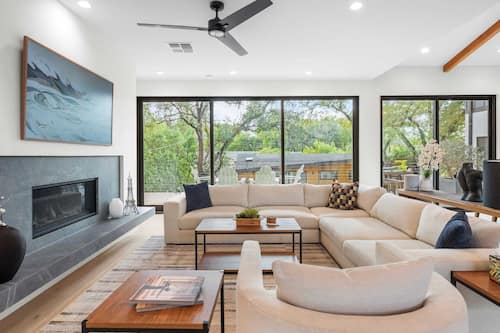 House (6 Bedrooms) | Interior