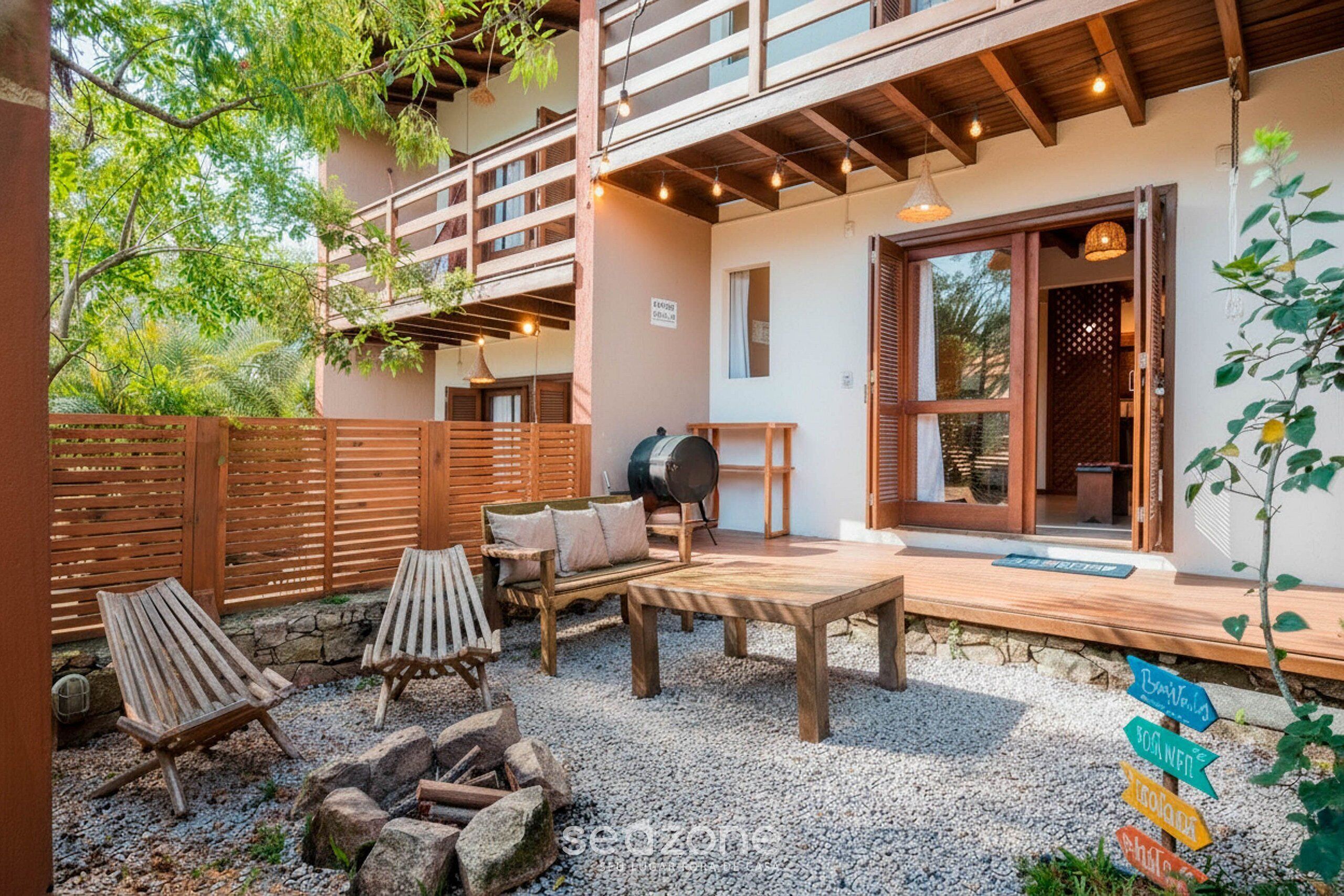 Basic Apartment | Outdoor dining