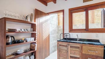 Basic Apartment | Interior