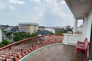 View from property - Tickle Hotel (Gondokusuman)