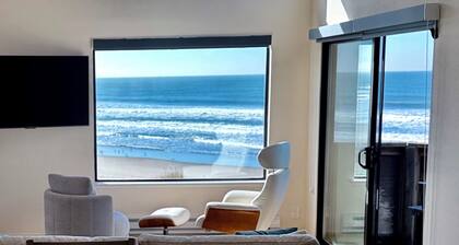 Shorebirds 132 Top Floor! All New! Oceanfront w/180° Views - Immaculate/Private!