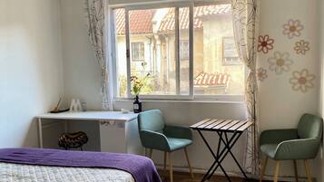 1 camera, Wi-Fi, lenzuola